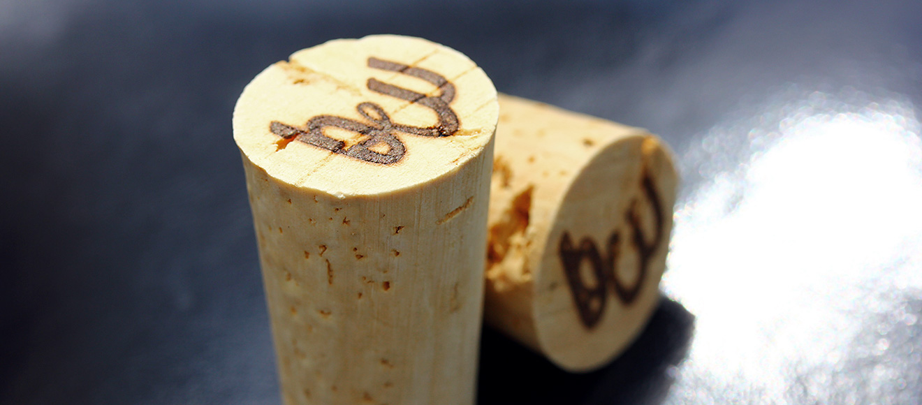 création du logo biwine sur bouchon de vin